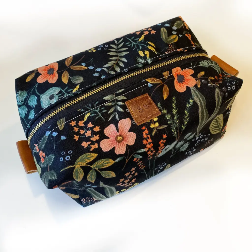 makeup bag - floral