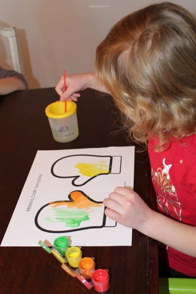 Painting the Mitten Craft  - free mitten template