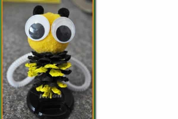 Pinecone Bee by Easy Crafts for kids