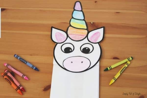 how-to-make-a-unicorn-paper-bag-puppet-with-free-template