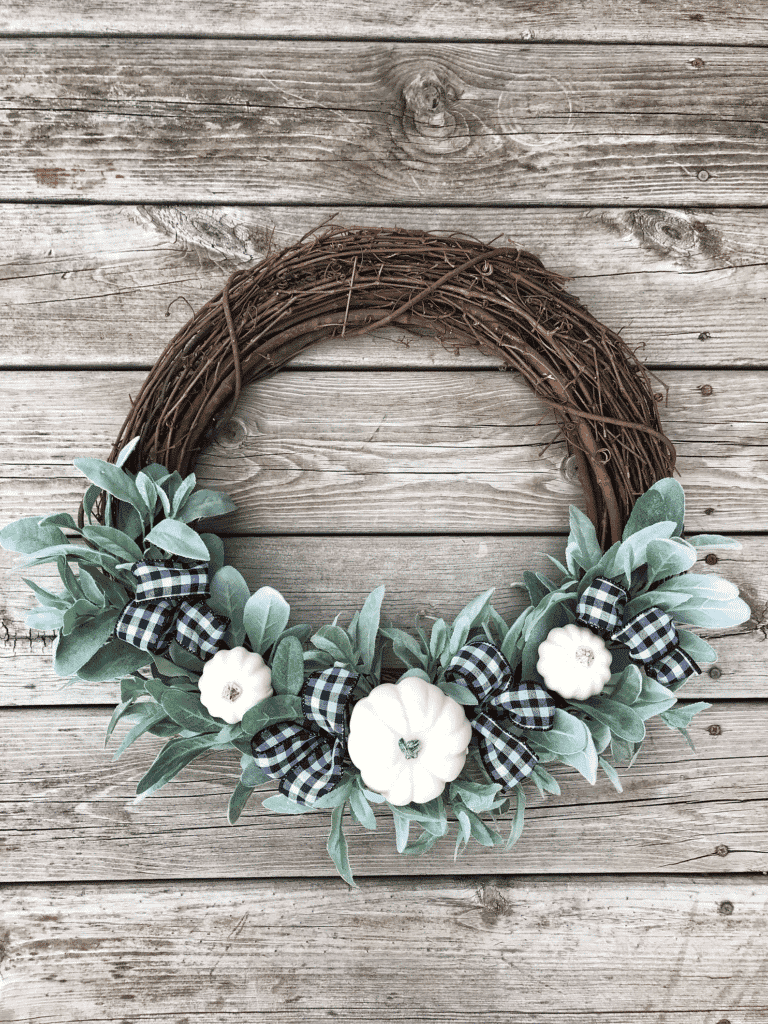 white pumpkin wreath