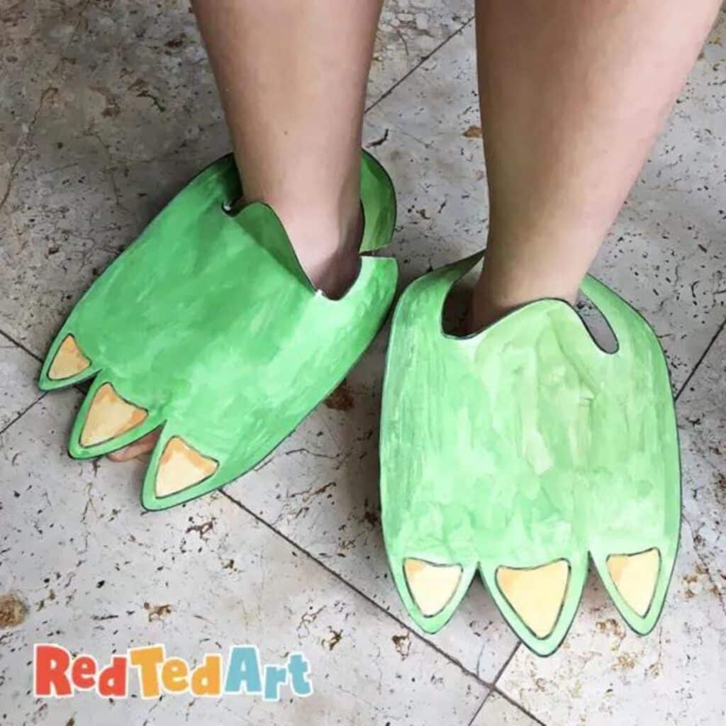 Cardboard dinosaur feet by Red ted Art