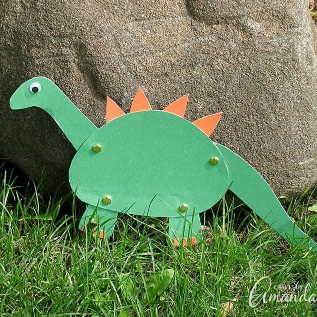 Moveable Dinosaur craft by Crafts by Amanda