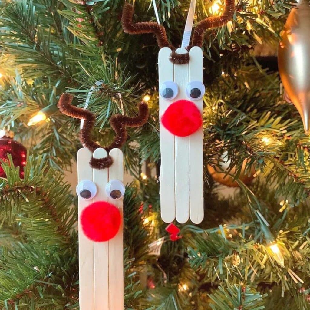 popsicle stick reindeer ornament by Honey & Lime