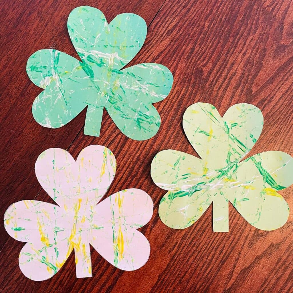 Marble paint shamrock craft - with free shamrock craft printable PDF