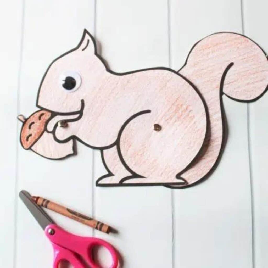 Squirrel paper craft