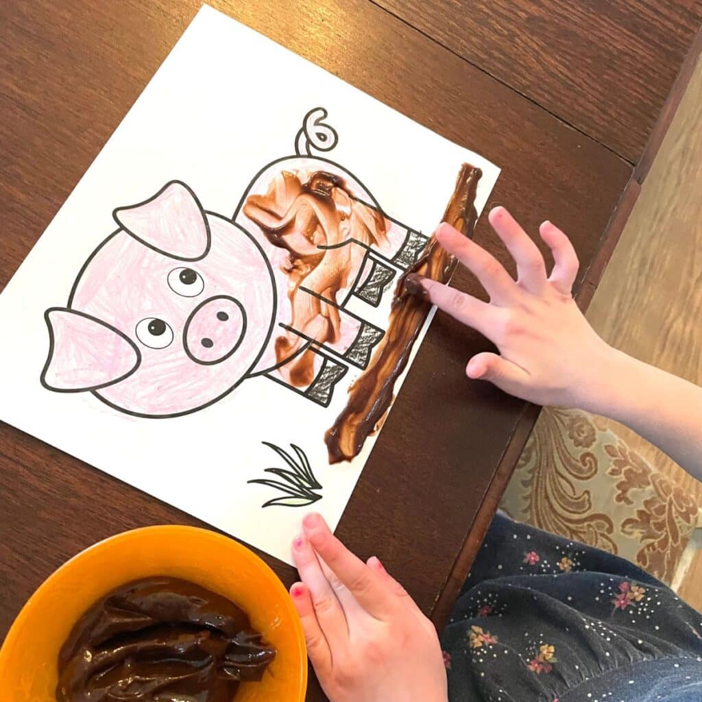 Easy Muddy Pig Craft for Preschool (Free Printable)