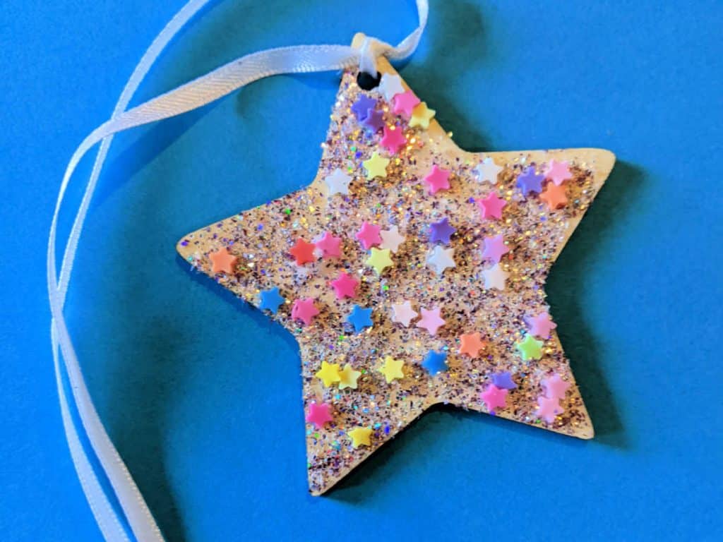 Star Ornament Craft with Glitter from Mama Likes This.