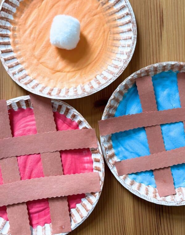 easy pie crafts for kids including a pumpkin pie craft, paper plate cherry pie craft, and a blueberry pie craft