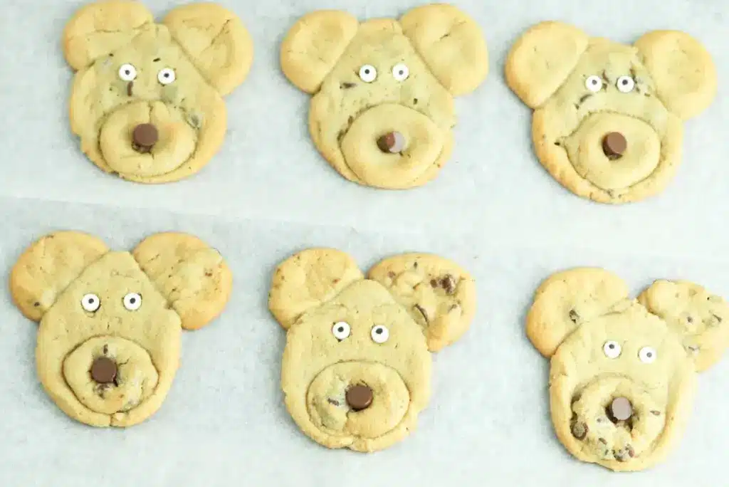 Cute Teddy Bear Cookies by Easy Party Eats.